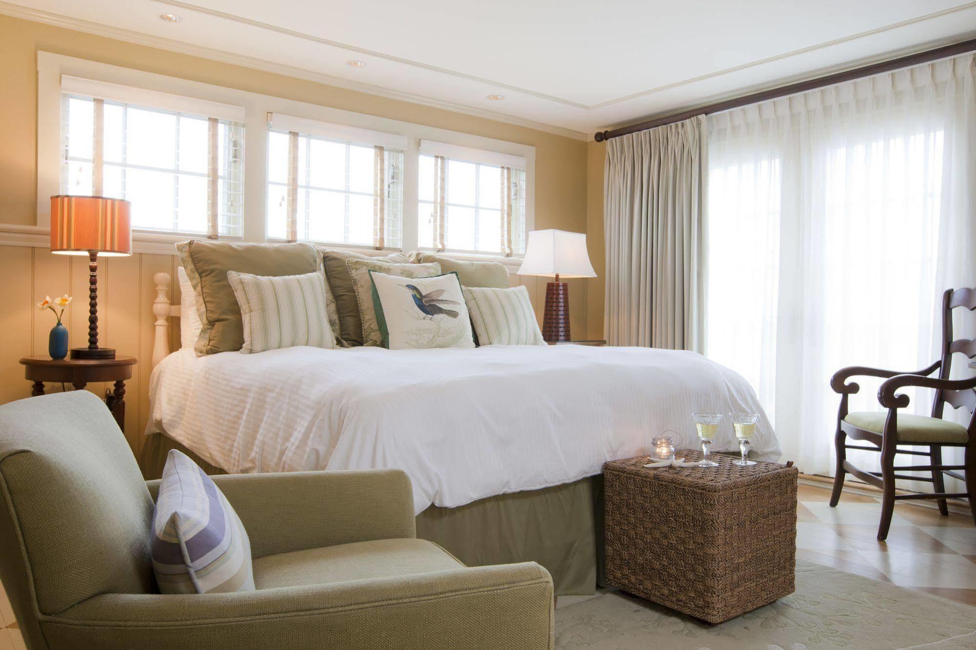Vineyard Square Hotel And Suites Edgartown Buitenkant foto