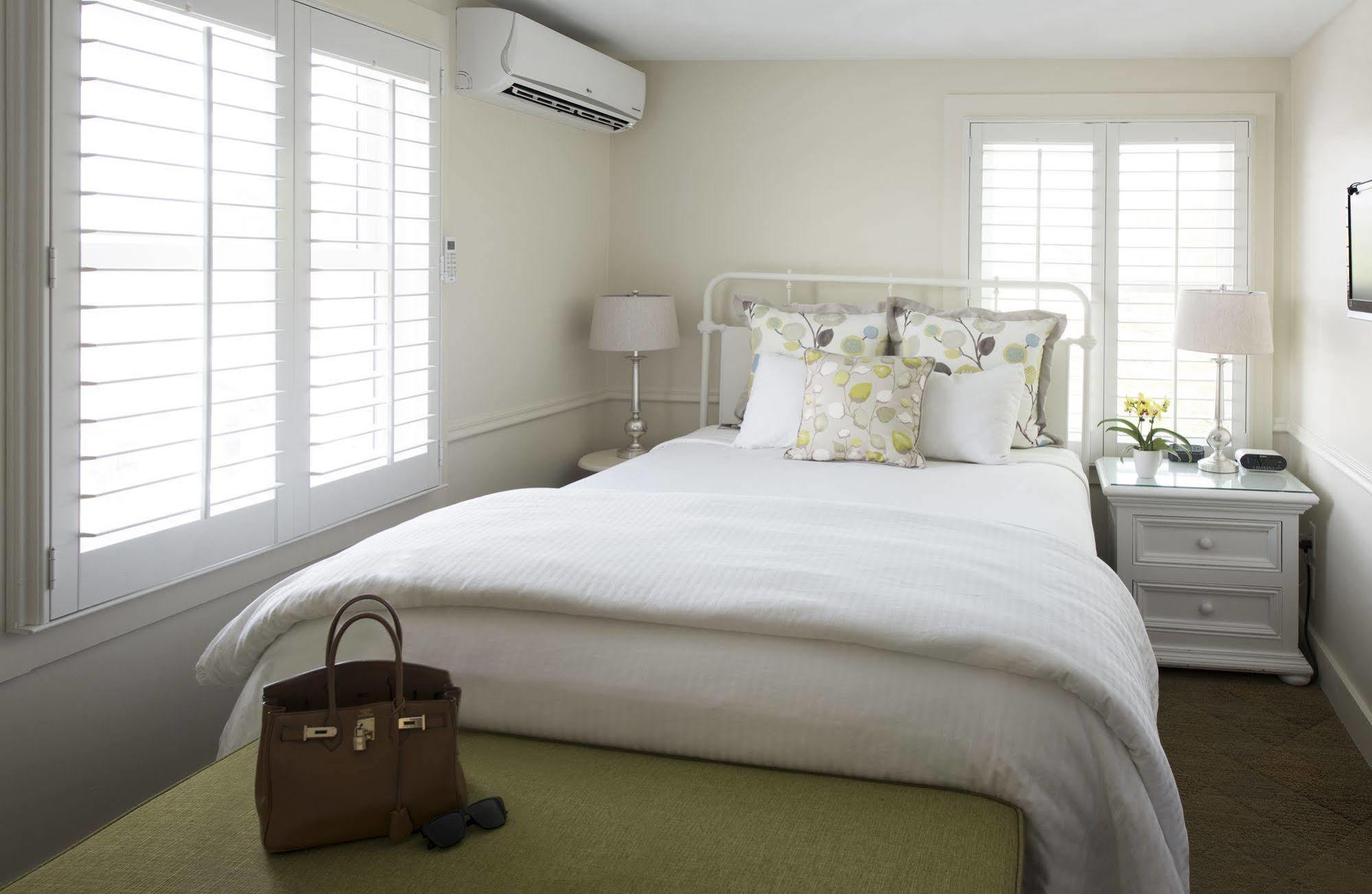 Vineyard Square Hotel And Suites Edgartown Buitenkant foto
