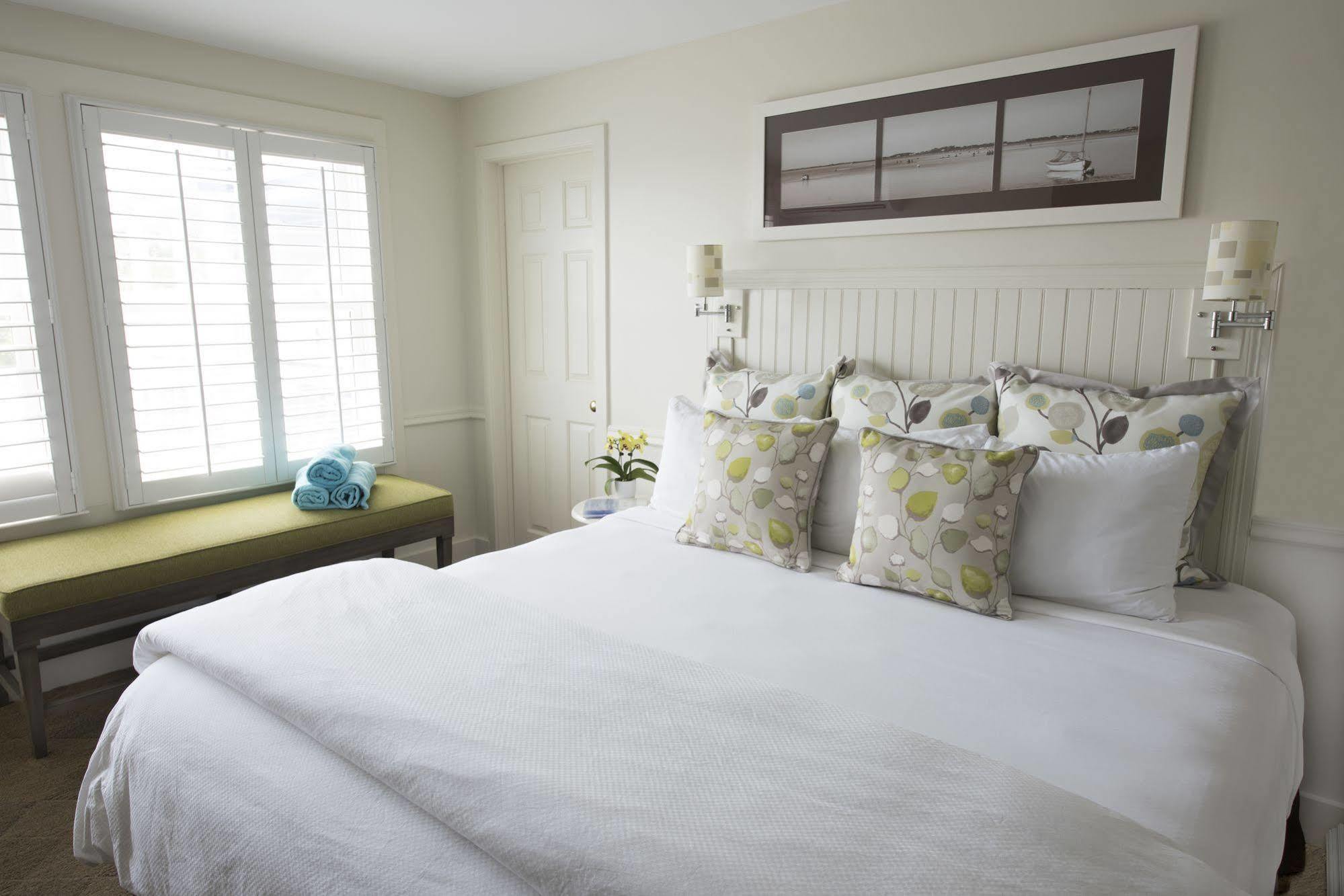 Vineyard Square Hotel And Suites Edgartown Buitenkant foto